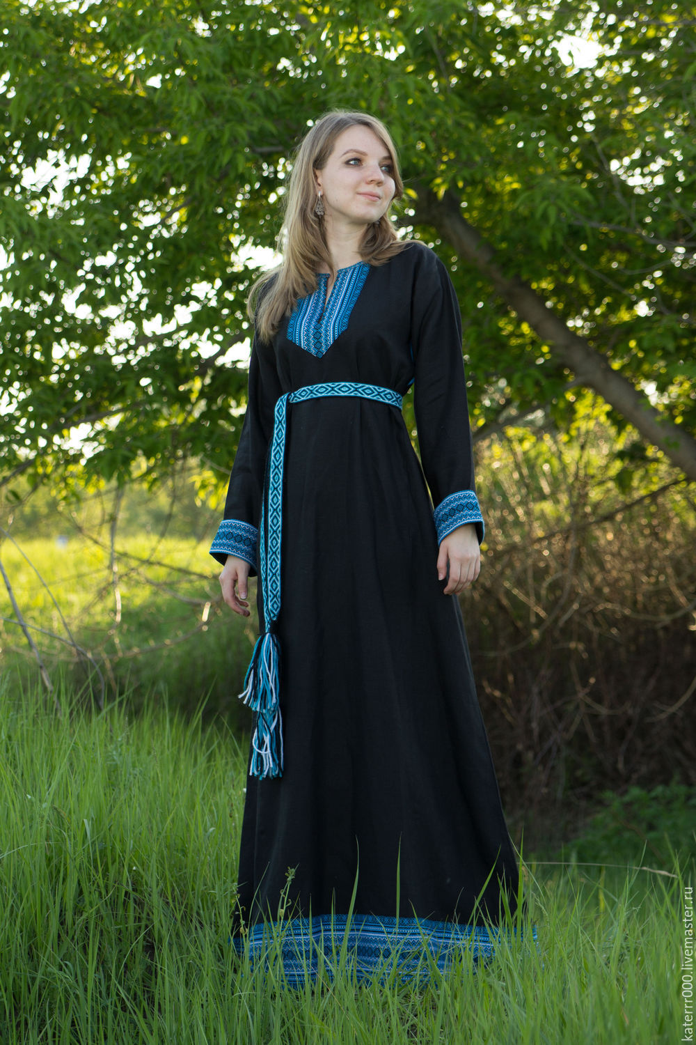 Women in Slavic costumes in Shaoyang